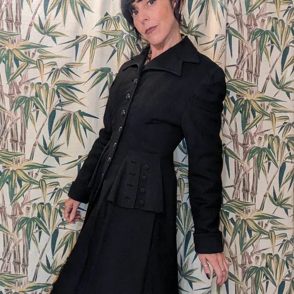 40s GOTH Black Wool Princess Coat sz XS Jaunty Juniors Mint Cond Warm & Elegant!